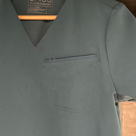 FIGS Sokone Scrub Top Size Small Caribbean Blue - Picture 4 of 4